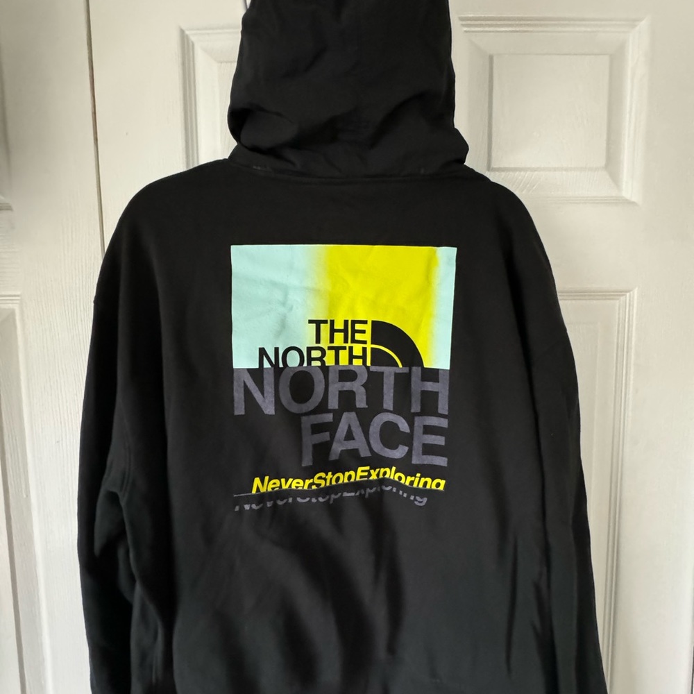 Women’s NorthFace Hoodie (XXL)